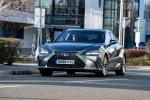 Lexus ES300h 2019 года (UK)
